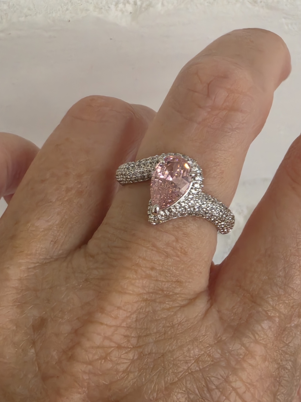 BOMB PARTY Pink Teardrop RING. SIZE 7